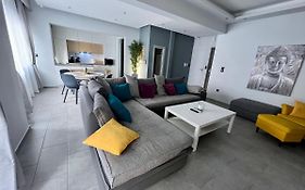 Live Minimal